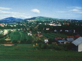 East-side view (63kB)